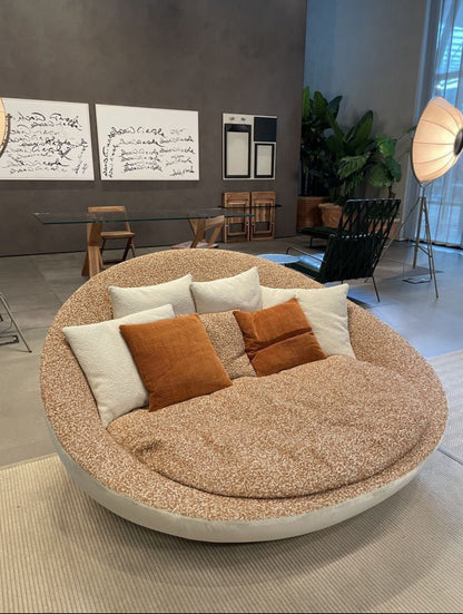 Órbita® SHOPFLIX — El centro de atención en cualquier sala.